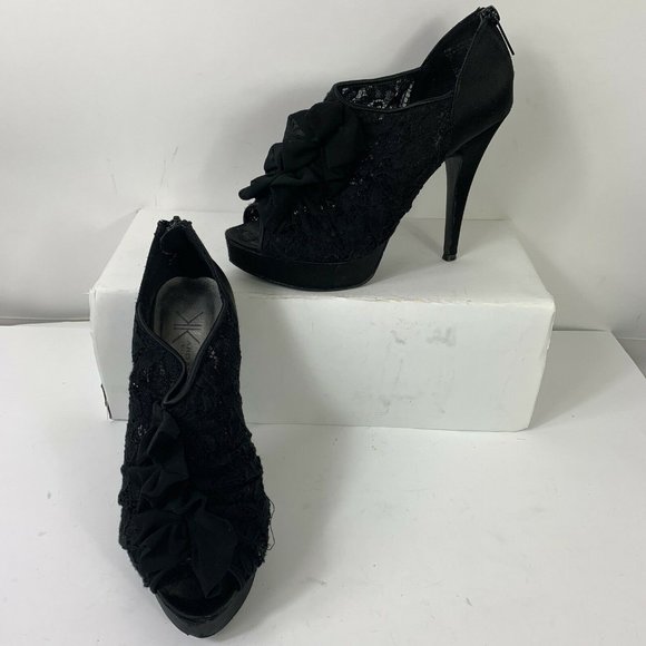 Kardashian Kollection Ruffle Lace Heels Wm Sz 9 - Picture 6 of 7